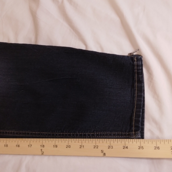 Size 22 Torrid Jeans Tapered Leg Zipper at Ankle - Picture 5 of 9